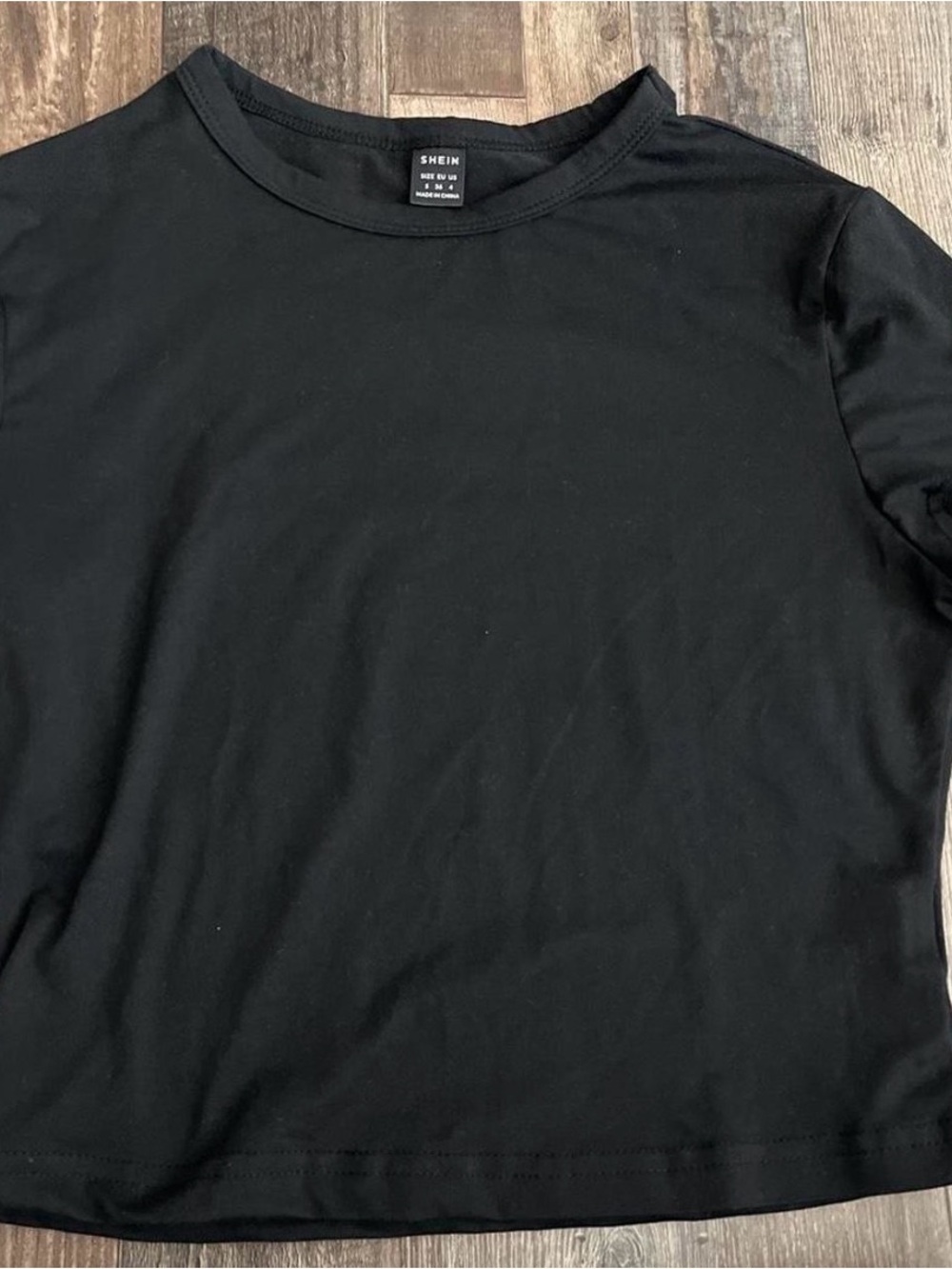SHEIN Men's Black Long Sleeve Crew Neck Tee
